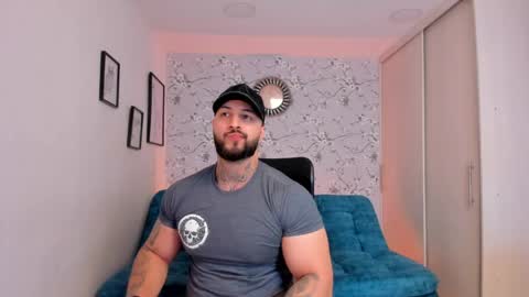 max D. online show from 25, 5, 2026