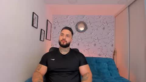 max D. online show from 10, 7, 2026