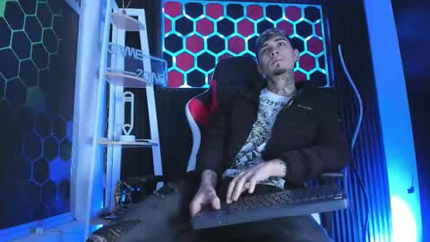 Snapshot of max_hader chatting on 18, 3, 2026 Max online show from 18, 3, 2026