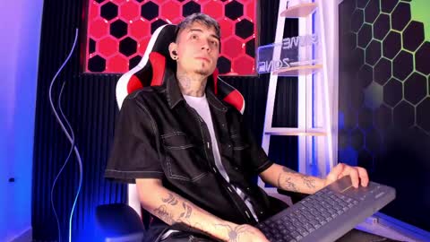 Snapshot of max_hader chatting on 15, 4, 2026 Max online show from 15, 4, 2026