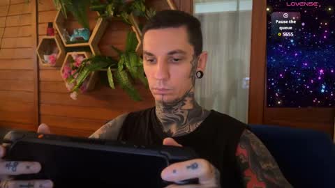    online show from 11, 1, 2025