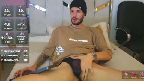 Snapshot of max_tayloor chatting on 6, 5, 2026 Max Taylor online show from 6, 5, 2026