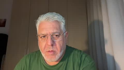 Snapshot of maxbillo chatting on 28, 6, 2026 maxbillo online show from 28, 6, 2026