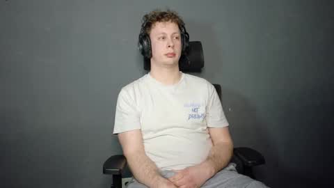 Snapshot of maxboner94 chatting on 26, 2, 2026 maxboner94 online show from 26, 2, 2026