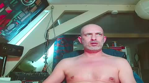 maxhardcore77 online show from 10, 3, 2025