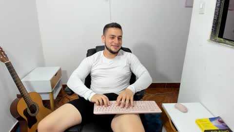 Maxi 600pm to 1201am col time online show from 7, 3, 2026