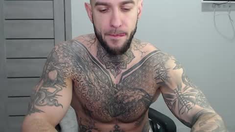 Snapshot of maxi_foxxx chatting on 30, 4, 2026 Maximus Fox online show from 30, 4, 2026