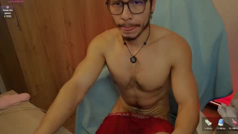 Snapshot of maxifit_ chatting on 3, 2, 2026 Mikael online show from 3, 2, 2026