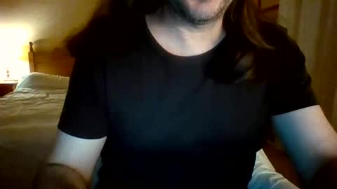 Snapshot of maxim_moment chatting on 22, 4, 2026 Maxim online show from 22, 4, 2026
