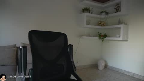 Snapshot of maximohoot chatting on 9, 6, 2026 Sebastian online show from 9, 6, 2026