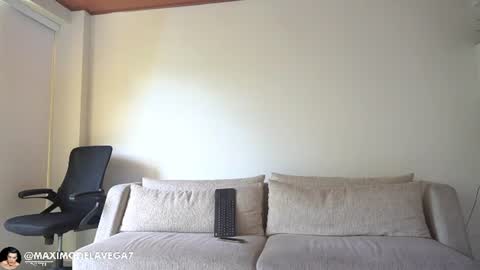 Snapshot of maximohoot chatting on 27, 6, 2026 Sebastian online show from 27, 6, 2026