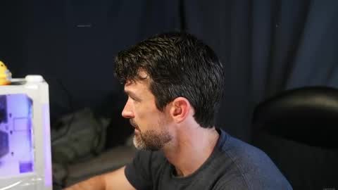 Maximus7871 online show from 4, 4, 2026