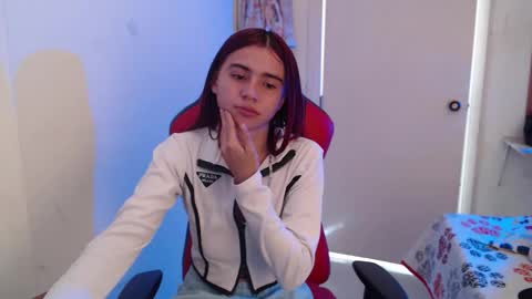 Snapshot of maxinesex_ chatting on 4, 2, 2026 maxinesex_ online show from 4, 2, 2026