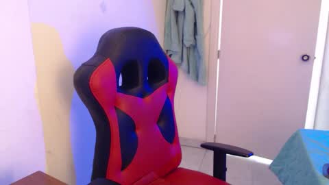 Snapshot of maxinesex_ chatting on 18, 2, 2026 maxinesex_ online show from 18, 2, 2026