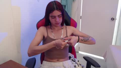 Snapshot of maxinesex_ chatting on 27, 2, 2026 maxinesex_ online show from 27, 2, 2026