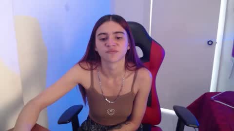 Snapshot of maxinesex_ chatting on 19, 5, 2026 maxinesex_ online show from 19, 5, 2026