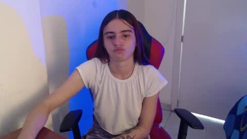 Snapshot of maxinesex_ chatting on 22, 6, 2026 maxinesex_ online show from 22, 6, 2026