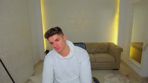 MaxKaiden online show from 5, 11, 2025