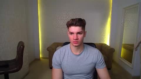 MaxKaiden online show from 5, 2, 2026