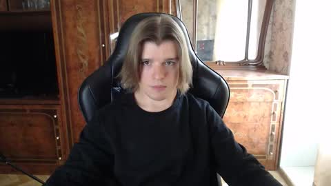 Snapshot of maxplay18 chatting on 8, 10, 2025 Max online show from 8, 10, 2025