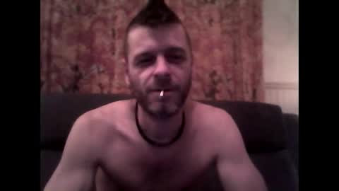 Snapshot of maxthewolf chatting on 10, 11, 2025 MaxTheWolf online show from 10, 11, 2025