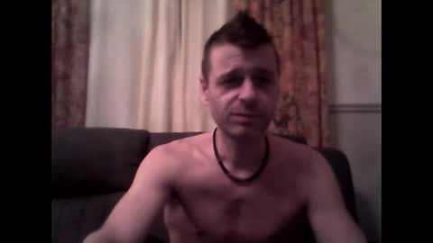 Snapshot of maxthewolf chatting on 22, 11, 2025 MaxTheWolf online show from 22, 11, 2025