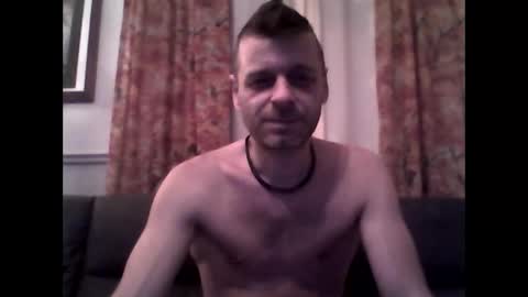 Snapshot of maxthewolf chatting on 15, 12, 2025 MaxTheWolf online show from 15, 12, 2025