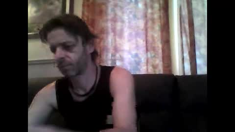 Snapshot of maxthewolf chatting on 18, 5, 2026 MaxTheWolf online show from 18, 5, 2026