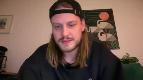 Snapshot of maxwatts95 chatting on 13, 1, 2026 Max Watts online show from 13, 1, 2026