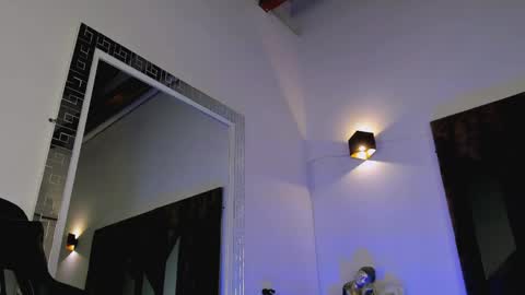Snapshot of maxwell_dupont chatting on 29, 5, 2026 MAX online show from 29, 5, 2026