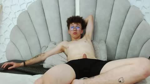 Snapshot of maxwell_sexwm chatting on 19, 1, 2025 maxwell_sexwm online show from 19, 1, 2025