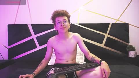 Snapshot of maxwell_sexwm chatting on 22, 1, 2025 maxwell_sexwm online show from 22, 1, 2025