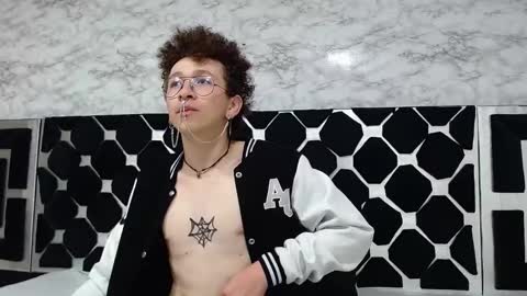 Snapshot of maxwell_sexwm chatting on 30, 1, 2025 maxwell_sexwm online show from 30, 1, 2025