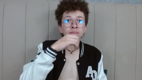 Snapshot of maxwell_sexwm chatting on 4, 2, 2025 maxwell_sexwm online show from 4, 2, 2025