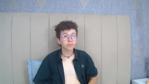 Snapshot of maxwell_sexwm chatting on 5, 2, 2025 maxwell_sexwm online show from 5, 2, 2025