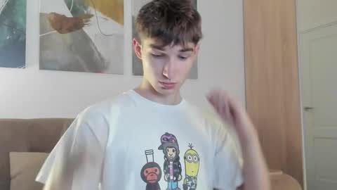 Snapshot of maxwellchik chatting on 12, 9, 2025 maxwellchik online show from 12, 9, 2025