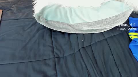 Snapshot of maxx_cortes chatting on 3, 2, 2025 maxx_cortes online show from 3, 2, 2025