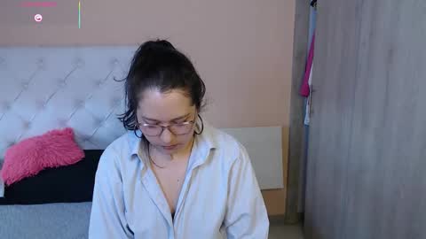 Snapshot of may_bloom chatting on 18, 1, 2026 May online show from 18, 1, 2026