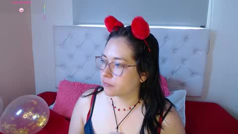 Snapshot of may_bloom chatting on 15, 2, 2026 May online show from 15, 2, 2026