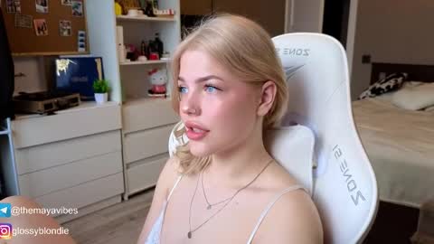 Maya online show from 6, 4, 2026