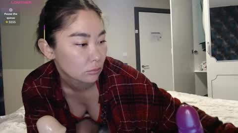 Snapshot of maya_kumashiro chatting on 23, 12, 2025 maya_kumashiro online show from 23, 12, 2025