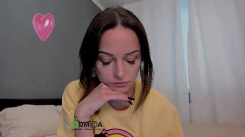 Snapshot of maya_l chatting on 17, 6, 2026 Maya online show from 17, 6, 2026
