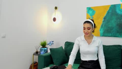 Maya online show from 21, 1, 2025