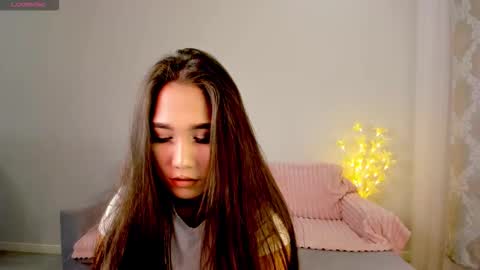 Snapshot of mayamei chatting on 5, 2, 2026 Mia online show from 5, 2, 2026