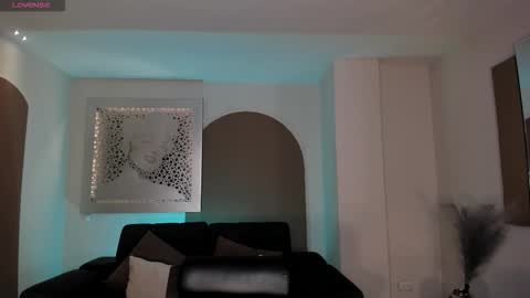 Maya online show from 10, 3, 2026