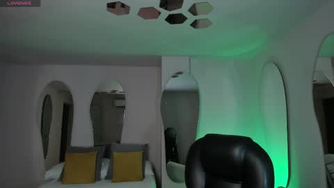 Maya online show from 16, 4, 2026