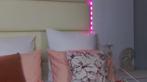 Maya online show from 5, 3, 2026