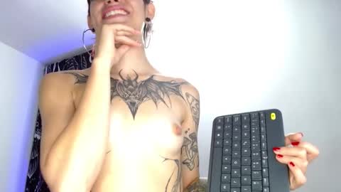 Snapshot of mayaredd chatting on 26, 2, 2025 mayaredd online show from 26, 2, 2025