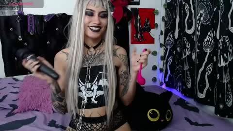 Snapshot of mayaredd chatting on 9, 5, 2026 mayaredd online show from 9, 5, 2026