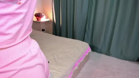 Snapshot of maybe_baby69 chatting on 27, 5, 2026 Emily online show from 27, 5, 2026